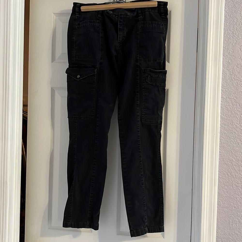 Daughters of the Liberation.  Size 30. Black